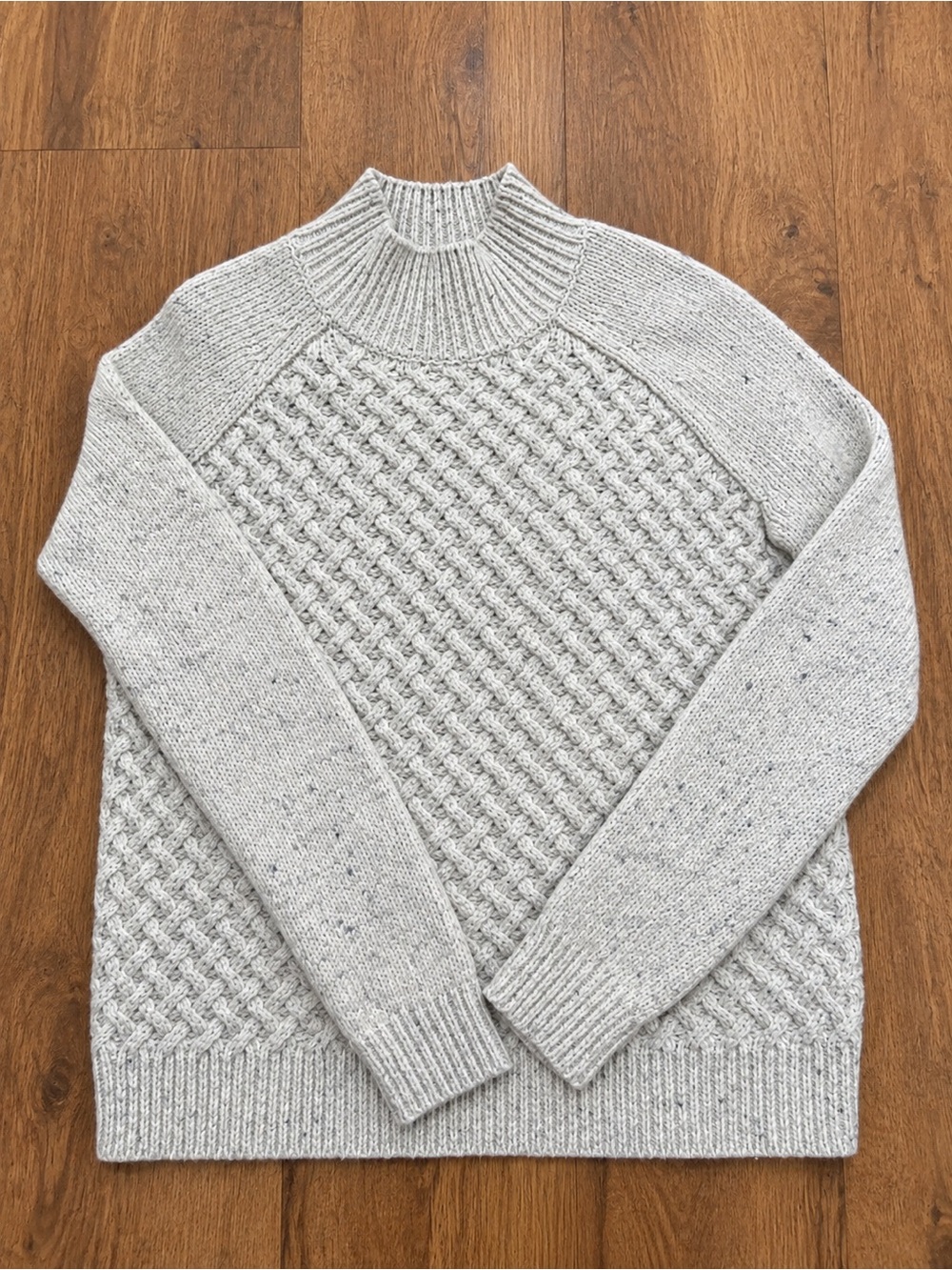 Theory Women’s Light Gray Mock Neck Wool Cable Knit Sweater